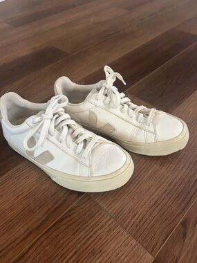 Veja sneakers/ tennis shoes size 8 white with gray trim, clean great condition